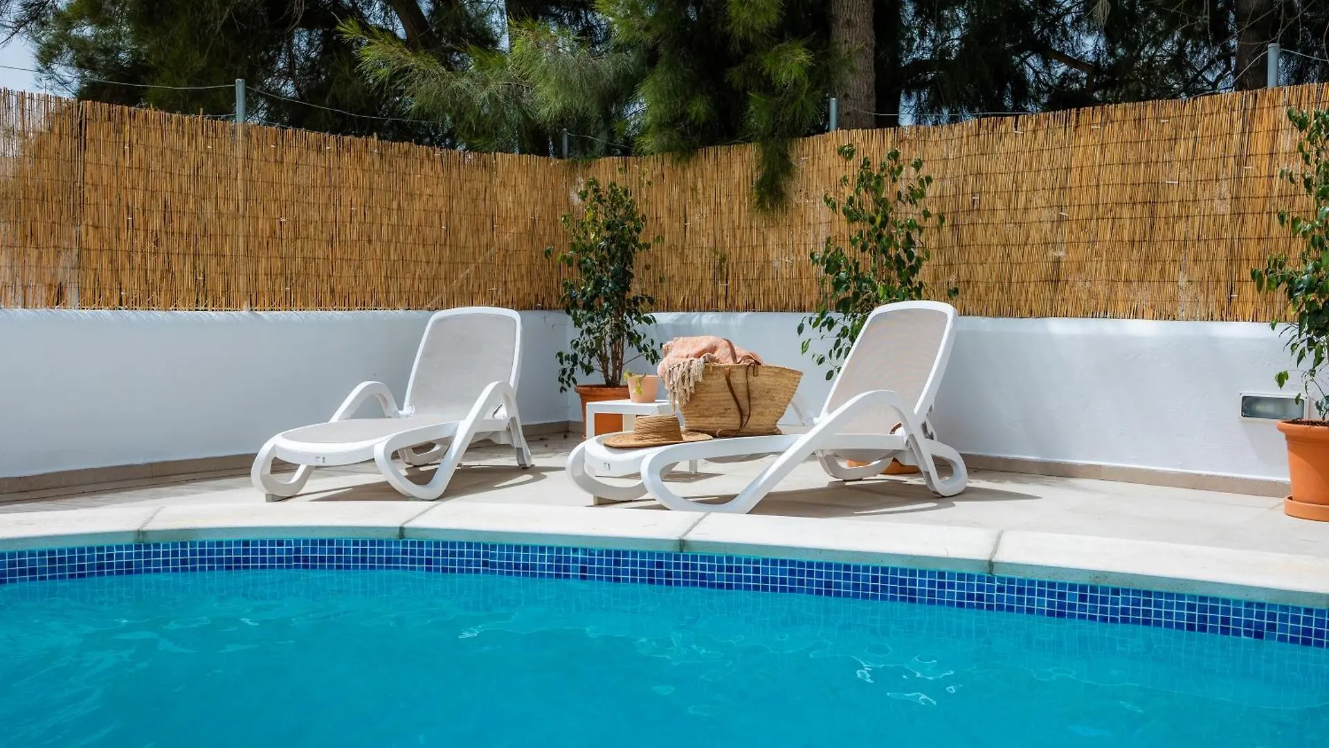 White Suites 3 Cala D´Or 0*,  스페인